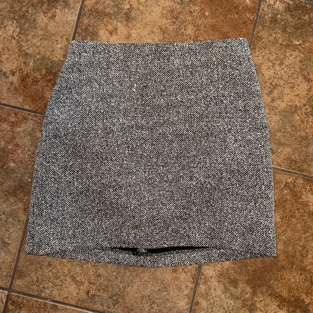 H&M Skirt, size 4, NWT
